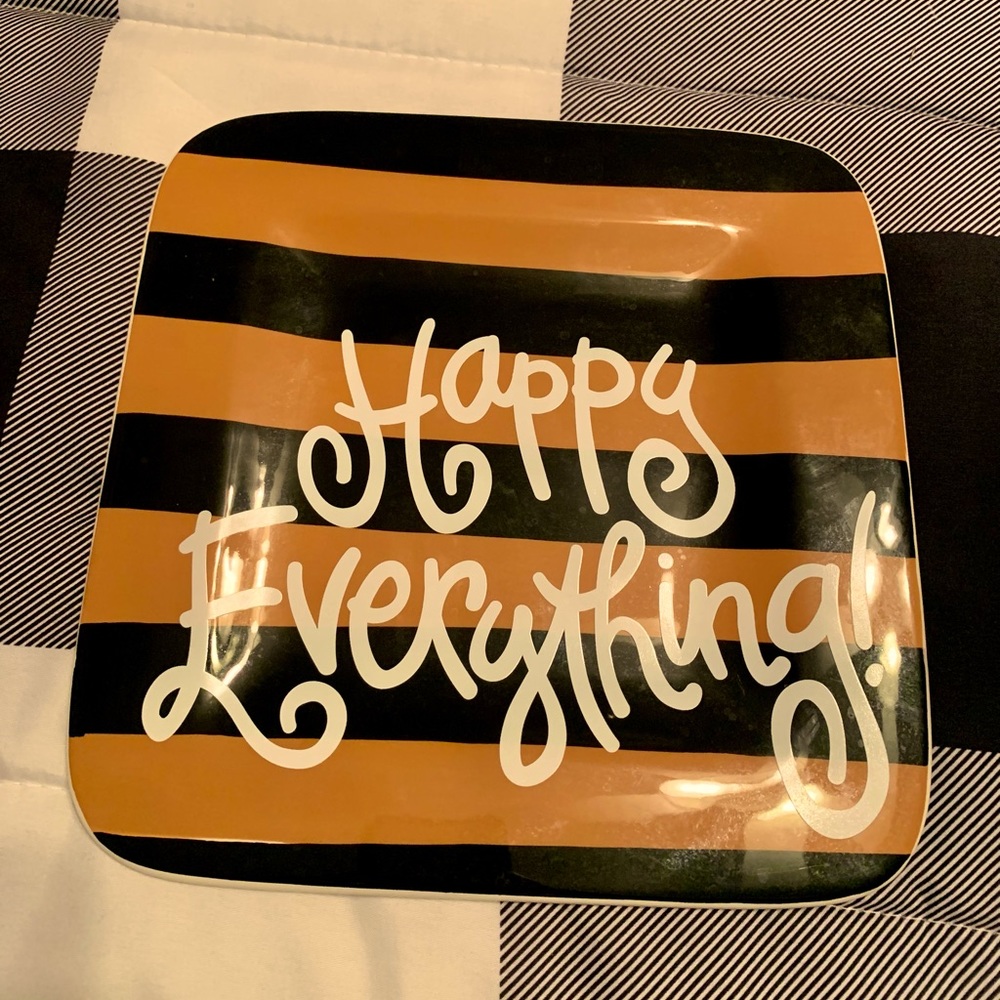 Happy everything plate. Orangish brown and black. Perfect for fall!